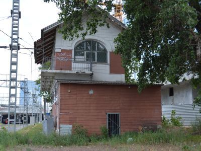 Будка центрального управления стрелками и сигналами