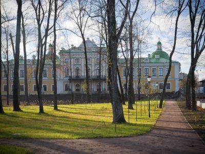 Дворцовый сад