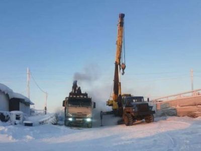 В якутский поселок Чокурдах прибыли первые машины с грузом для ЖКХ