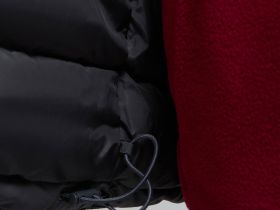 Утепленная куртка с капюшоном