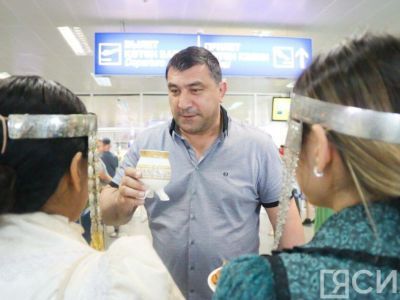 В Якутию прилетел олимпийский чемпион Давид Мусульбес