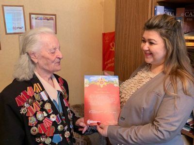 Сотрудники АО «Саханефтегазсбыт» посетили ветеранов войны и тружеников тыла