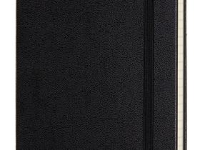 Записная книжка нелинованная Moleskine "Classic" Medium 11,5х18 см 240 стр, твердая обложка черная