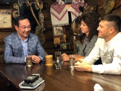 «Якутские морозы – не проклятье, а гордость». Глава Якутии о туризме в регионе с тревел-блогерами