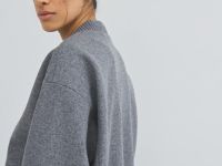 Бомбер, Серый