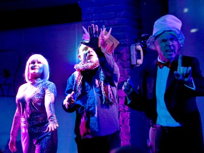 Билеты на Спасение вселенной в домашних условиях (Крепостной театр) / Театр | Афиша | ИнфоТаймс