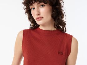 Женская футболка Lacoste приталенного кроя