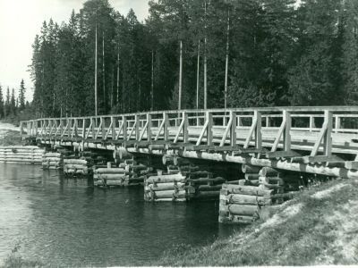 Мост через р. Емцу