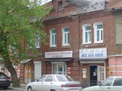 Дом Жуковца