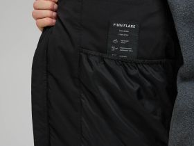 Пуховик с воротником-стойкой и капюшоном