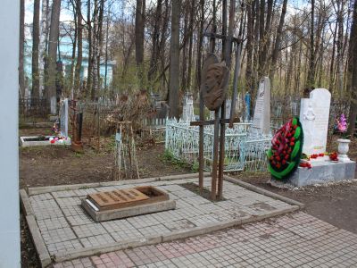 Могила П.И.Субботина-Пермяка