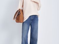 Джемпер с v-образной горловиной и широкими рукавам