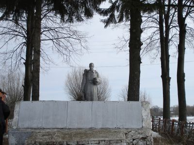 Братская могила с захоронением воинов, погибших в период Великой Отечественной войны 1941—1945 гг.