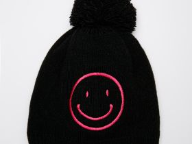 Шапка трикотажная для девочек