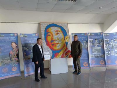 Портрет якутского олимпийского чемпиона Романа Дмитриева собрали из кубиков Рубика