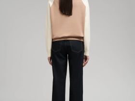 Свободный джемпер с рукавами-реглан