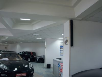 Роспись с рельефом на стенах кафе Станции технического обслуживания автомобилей "Жигули"