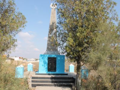 Памятный знак в честь воинов-односельчан, погибших в годы Великой Отечественной войны