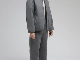 Утепленная куртка с воротником-стойкой