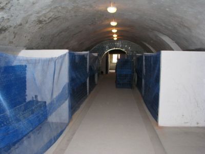 Подвалы винзавода, где размещались в 1943 г. госпиталь 107-й стрелковой бригады и штаб 83-й бригады морской пехоты