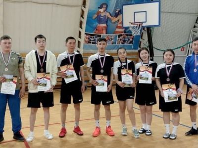 Золото завоевали волейболисты из Арылаха