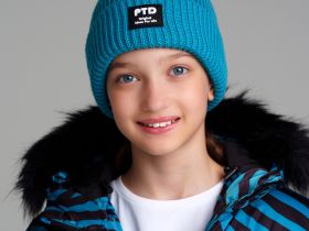 Шапка трикотажная для девочек