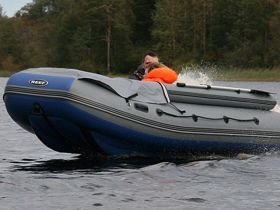 Лодка ПВХ REEF 390FНД