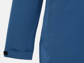 Спортивная ветровка приталенного силуэта