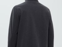 Куртка с накладными карманами