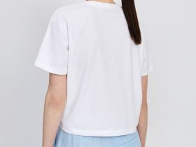 Футболка с узлом