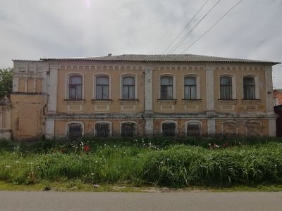 Дом Растороцкого с ограждением