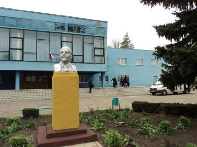 Памятник В.И.Ленину