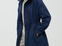 Плащ со съемным капюшоном и поясом на кулиске