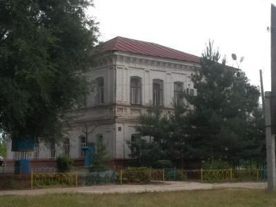 Дворец культуры г. Балаково на пл. Свердлова