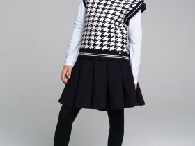 Жаккардовый жилет для девочки