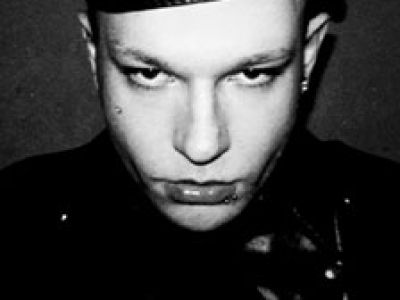 Huzzy b