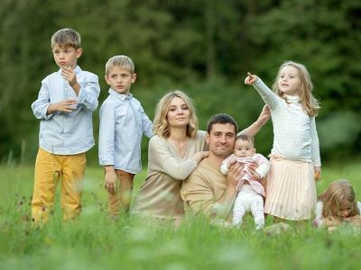 Обеспечение жильем многодетных семей, имеющих пять и более несовершеннолетних детей