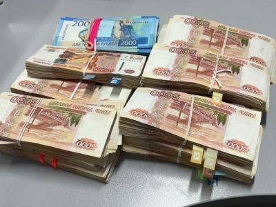 Мошенники-романтики обманули двух жительниц Якутска