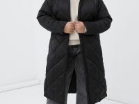 Утепленное пальто женское с капюшоном