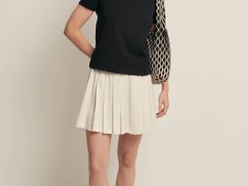 Футболка полуприлегающего силуэта