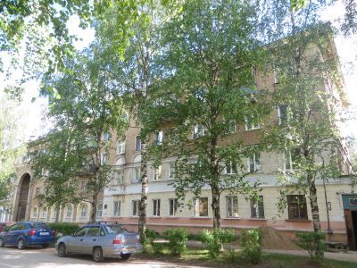 Дом, в котором жил и работал (1958 - 1975 гг.) Герой Социалистического труда, доктор геолого-минералогических наук Кремс Андрей Яковлевич