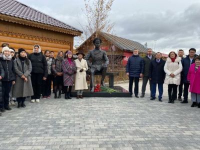 В Якутске почтили память выдающегося деятеля Степана Аржакова