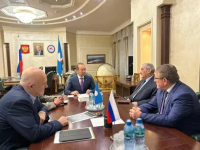 Развитие энергетики обсудили Айсен Николаев и Вячеслав Штыров