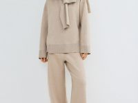 Джемпер с воротником-стойкой на молнии, Бежевый