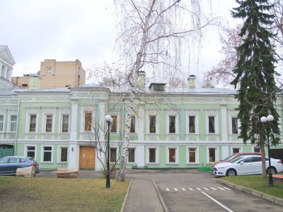 Жилой дом Людоговских, 1830 г., 1887 г., 1902 г.,1913 г., архитектор М.И.Никифоров