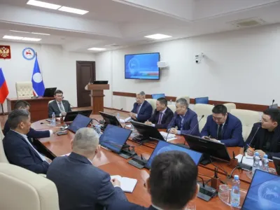 Георгий Михайлов встретился с делегацией Намского района