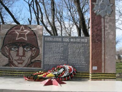 Обелиск землякам, погибшим в годы Великой Отечественной войны
