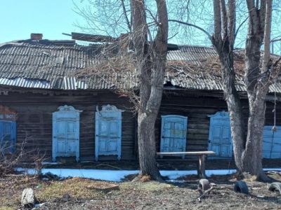 Дом жилой с лавкой