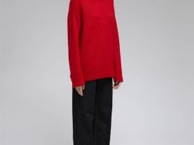 Свитер с шерстью