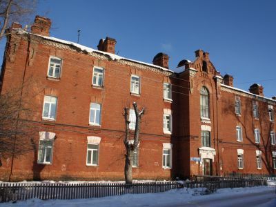 Дом жилой офицеров